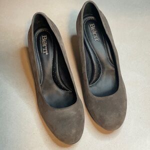 Born Women's Grey Suede Round-Toe Heels